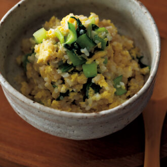 玄米ごはんと小松菜、 卵のおじや