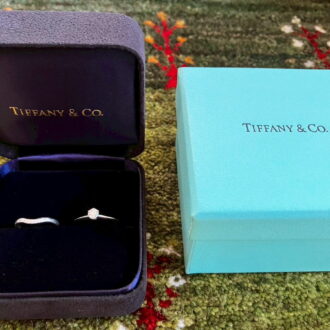 重ね付けできるようなデザインの指輪が……