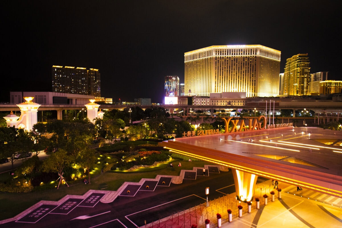 マカオのホテルバー。女性の一人旅にも安心。