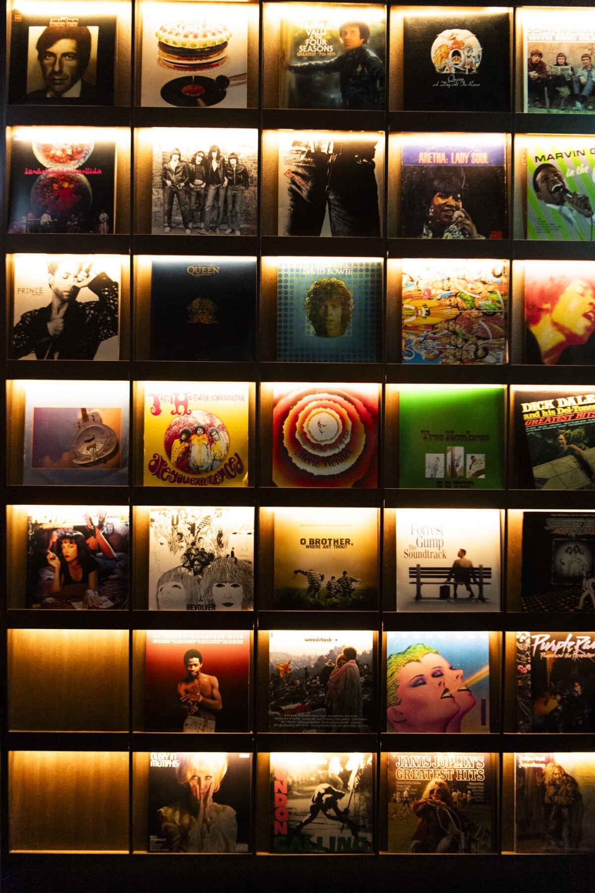 マカオのホテルバー。女性の一人旅にも安心。