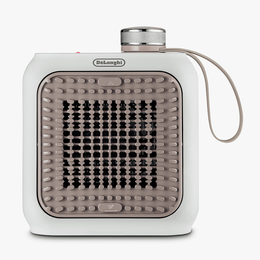 カプスーラデスク セラミックファンヒーター サンドベージュ（HFX12D03-BG）￥8,980／デロンギ