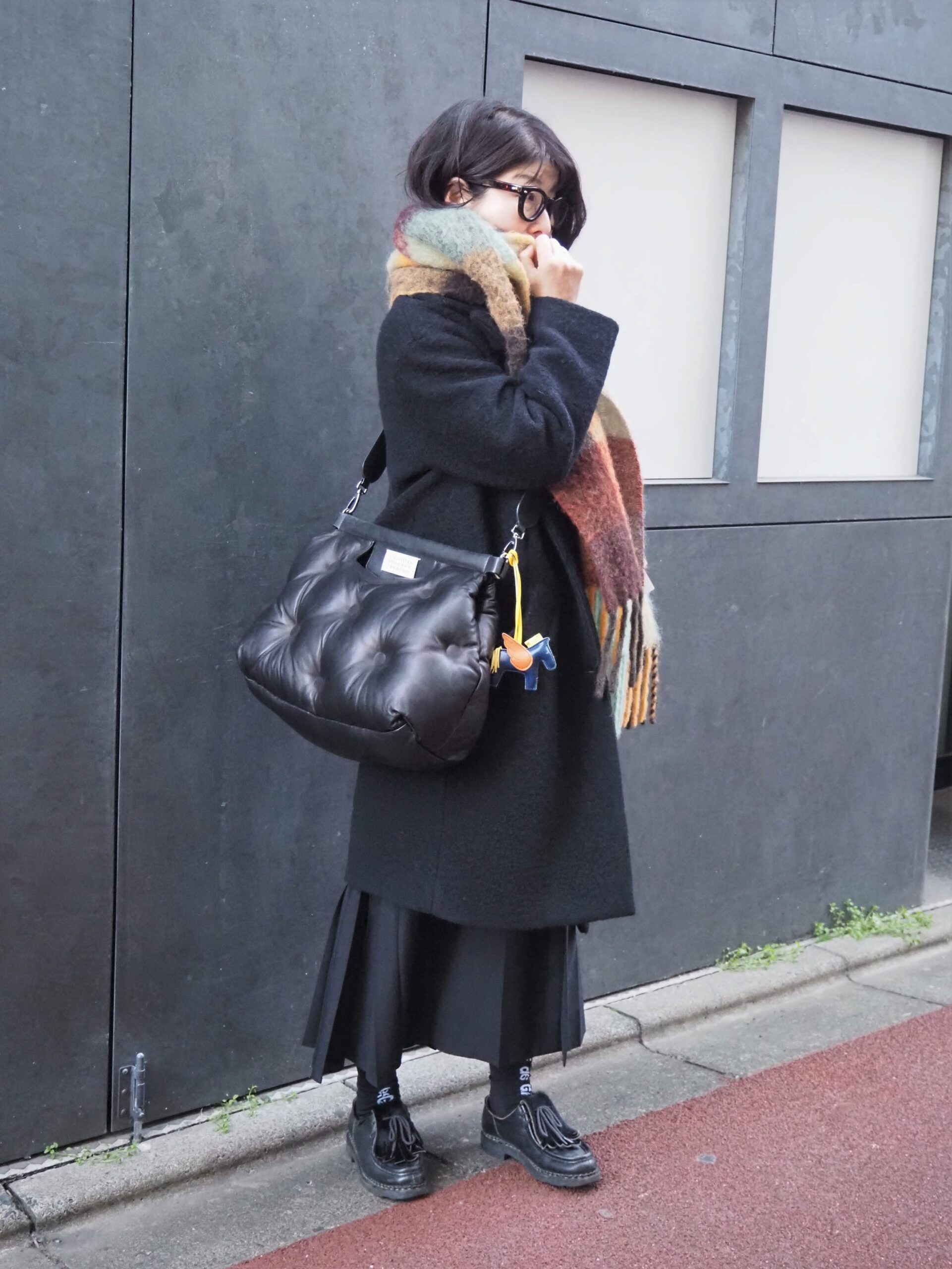 50代のブラックコーディネート