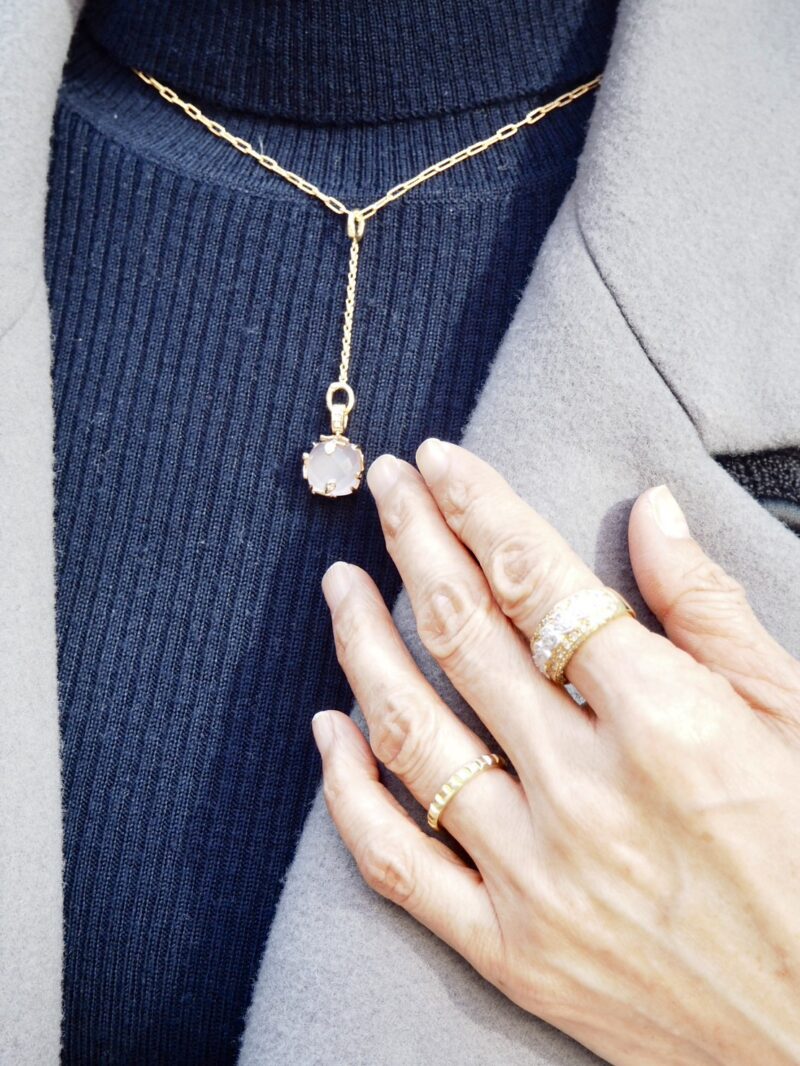 アンジェリーナのネックレス