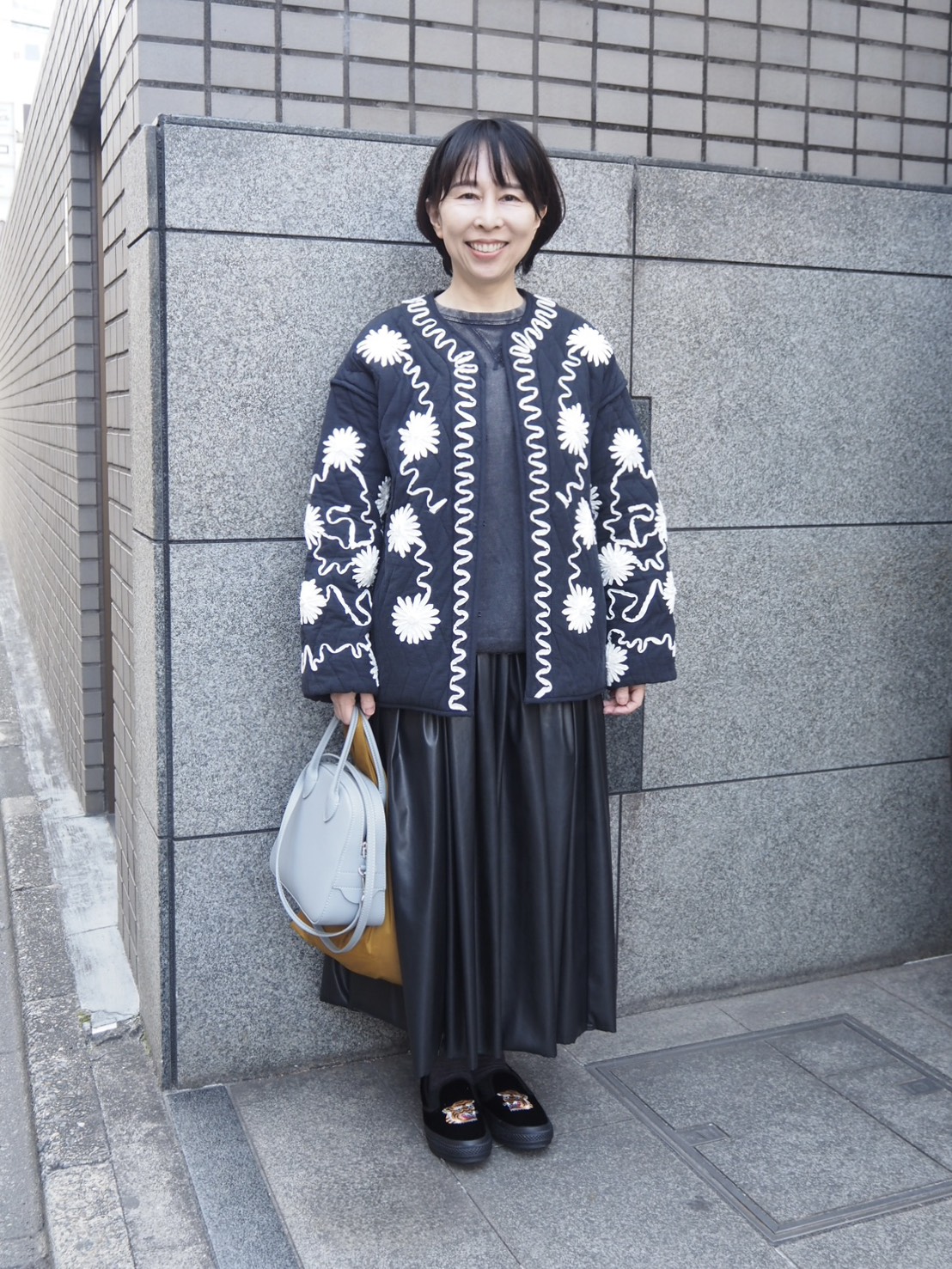 50代のブラックコーデ