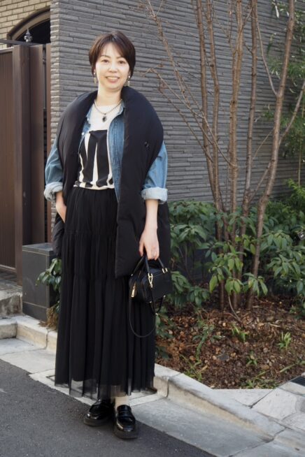 【スナップ】デニム×チュールでつくる甘辛ミックスコーデ！ 「ジーユー」の厚底ローファーでスタイルアップ