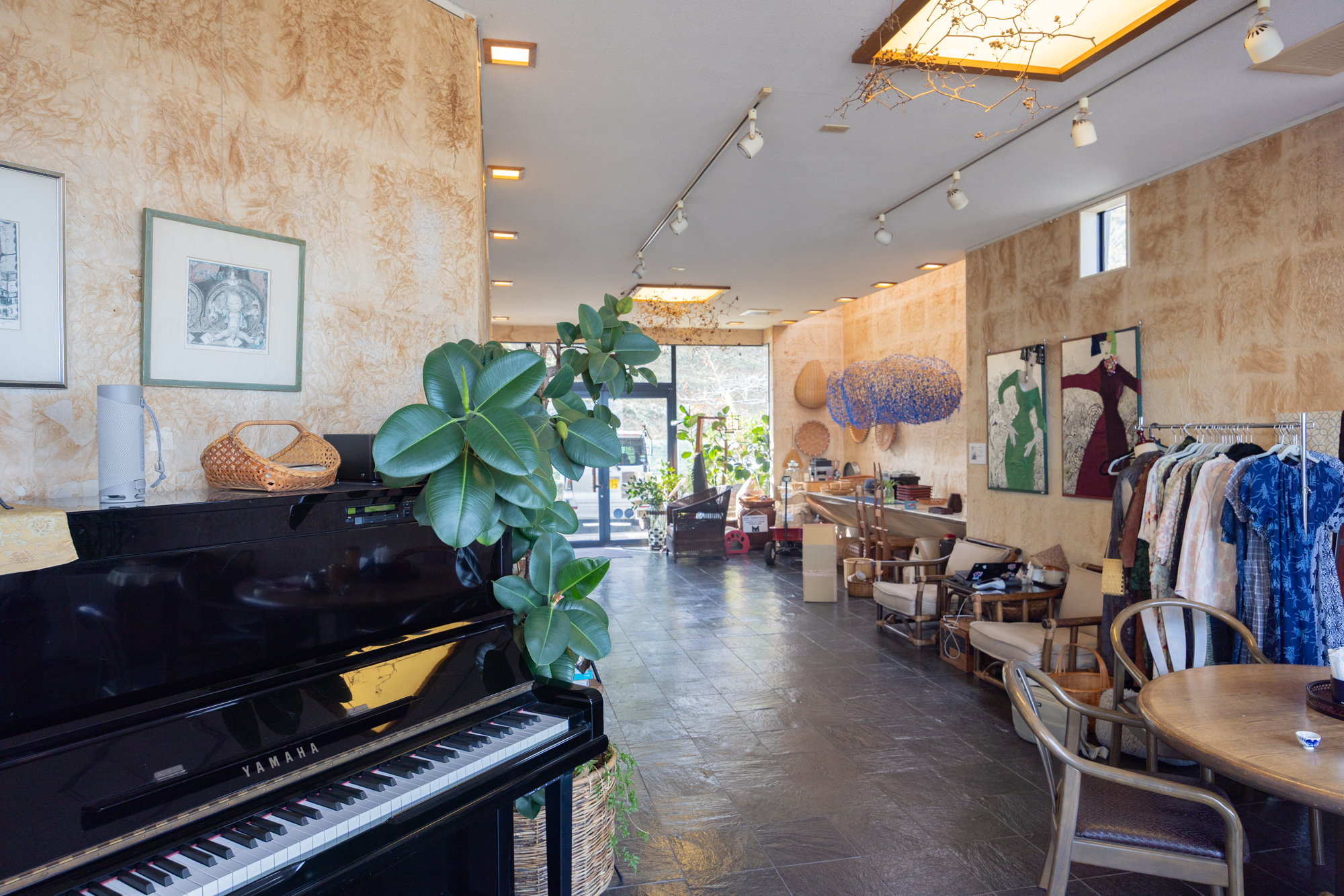 【別府温泉】猫と老舗宿で「ただ、癒やされる」 贅沢な大人のひとり旅