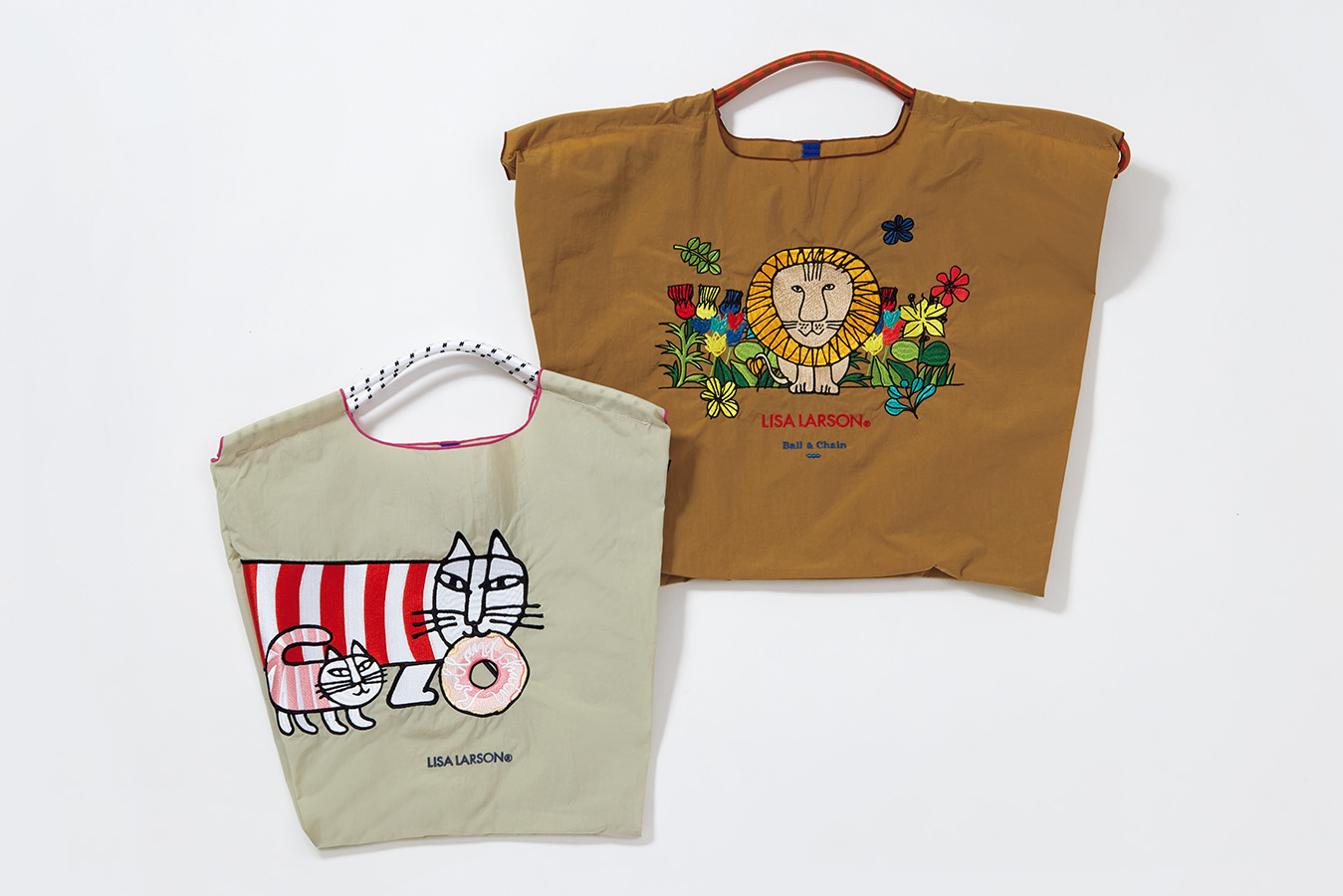 L［縦51×横59×マチ19㎝］￥7,150、M［縦46 ×横43 ×マチ9cm］￥6,600 ※ 2 月発売／ボールアンドチェーン