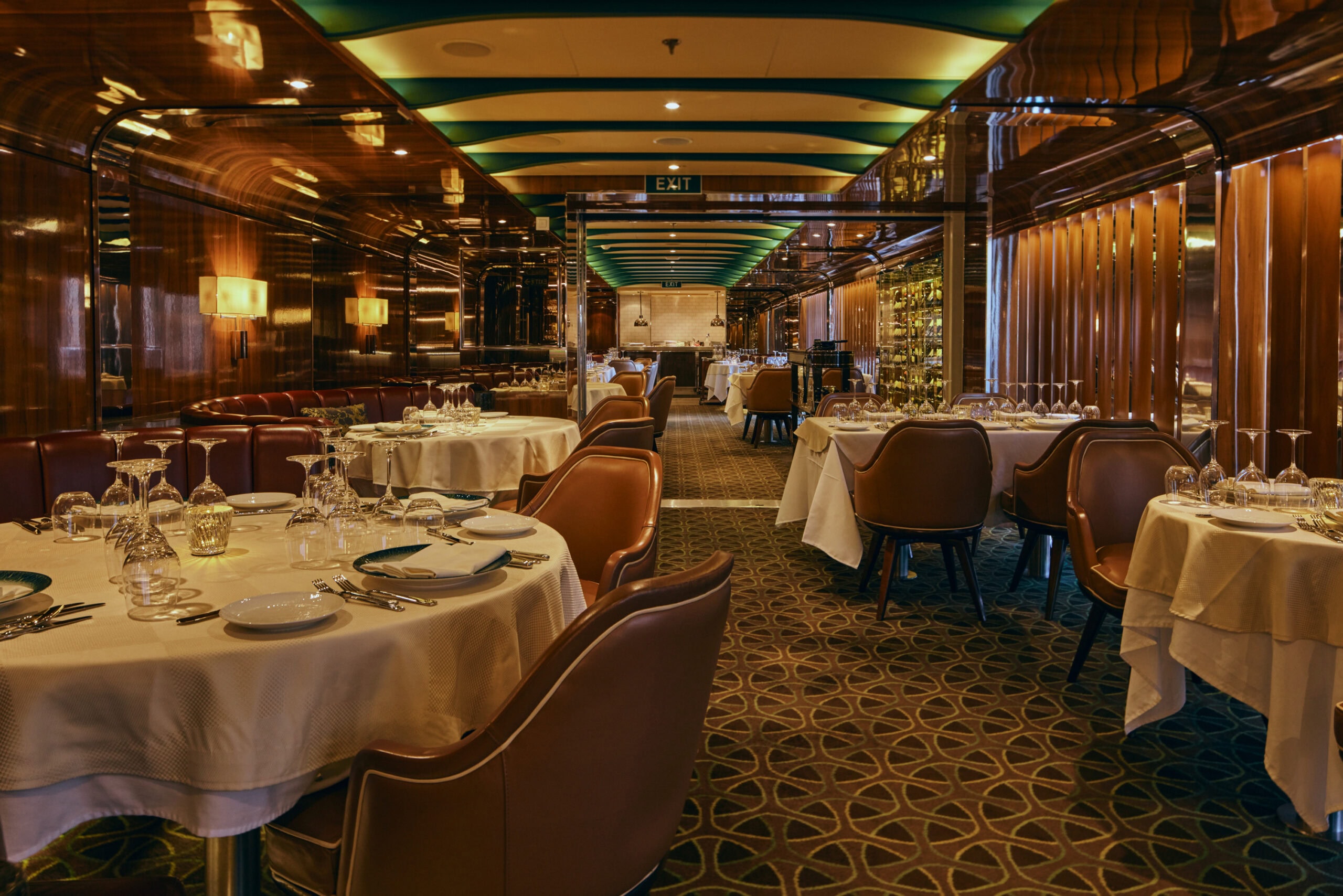 「北斎 FINE DINING」