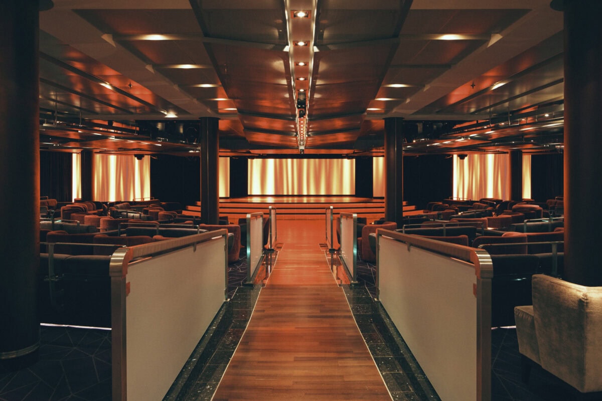 「三井オーシャンフジ」のメインステージ