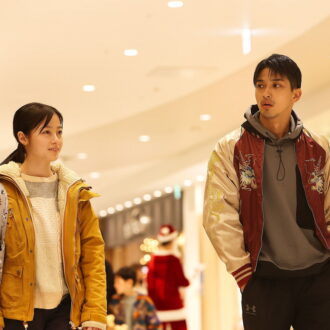 横浜流星と共演の橋本環奈。© 2023映画『春に散る』製作委員会