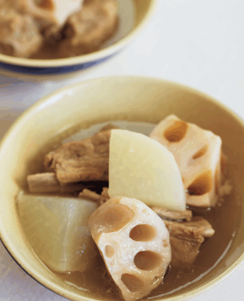 滋味深い美味しさ 「れんこんとスペアリブの台湾風スープ」
