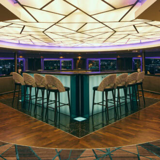 「オブザベーションバー 36」