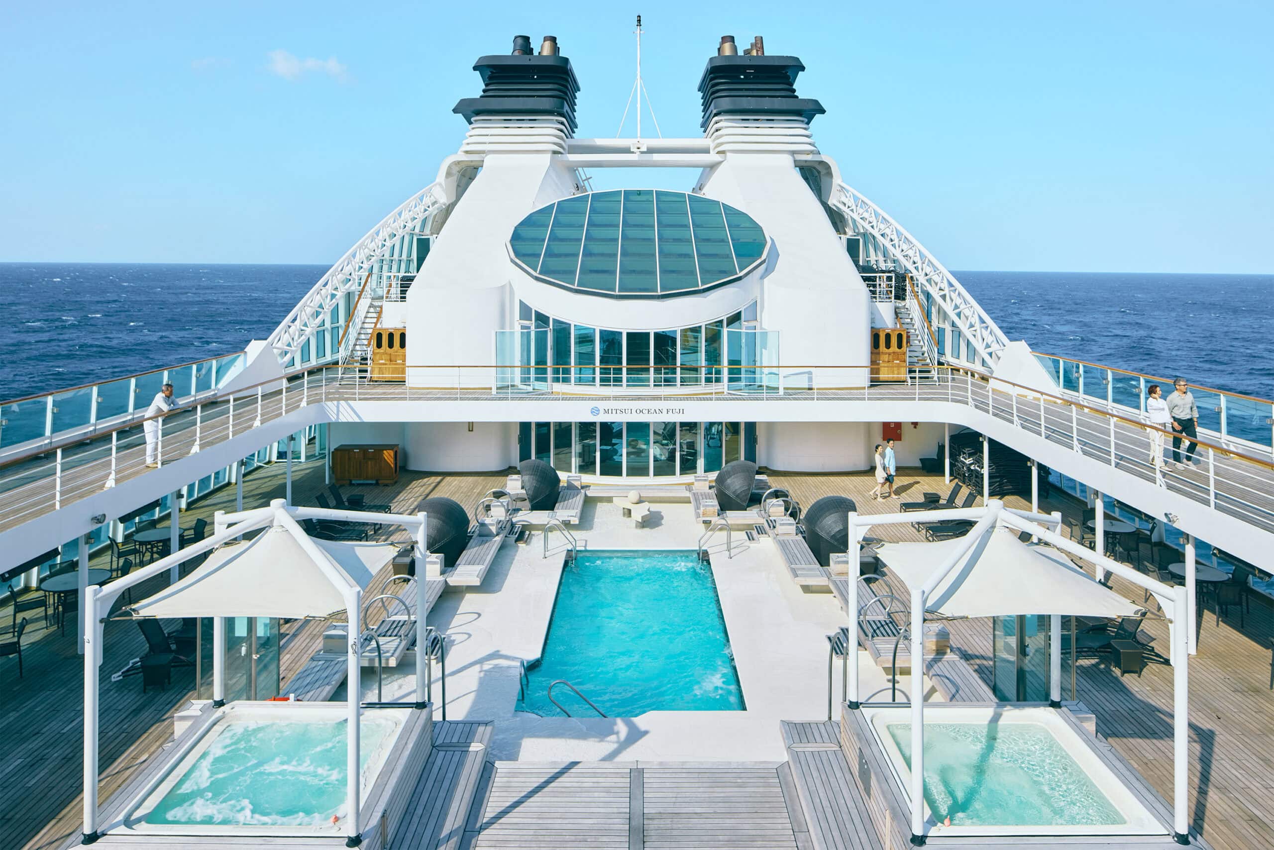 「三井オーシャンフジ」デッキ