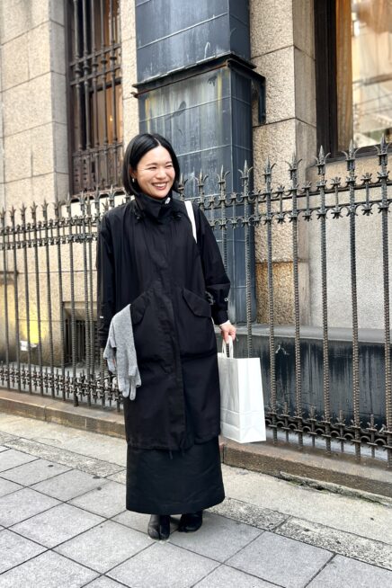 【大阪スナップ】大人世代のクールなスポーツミックスコーデ術