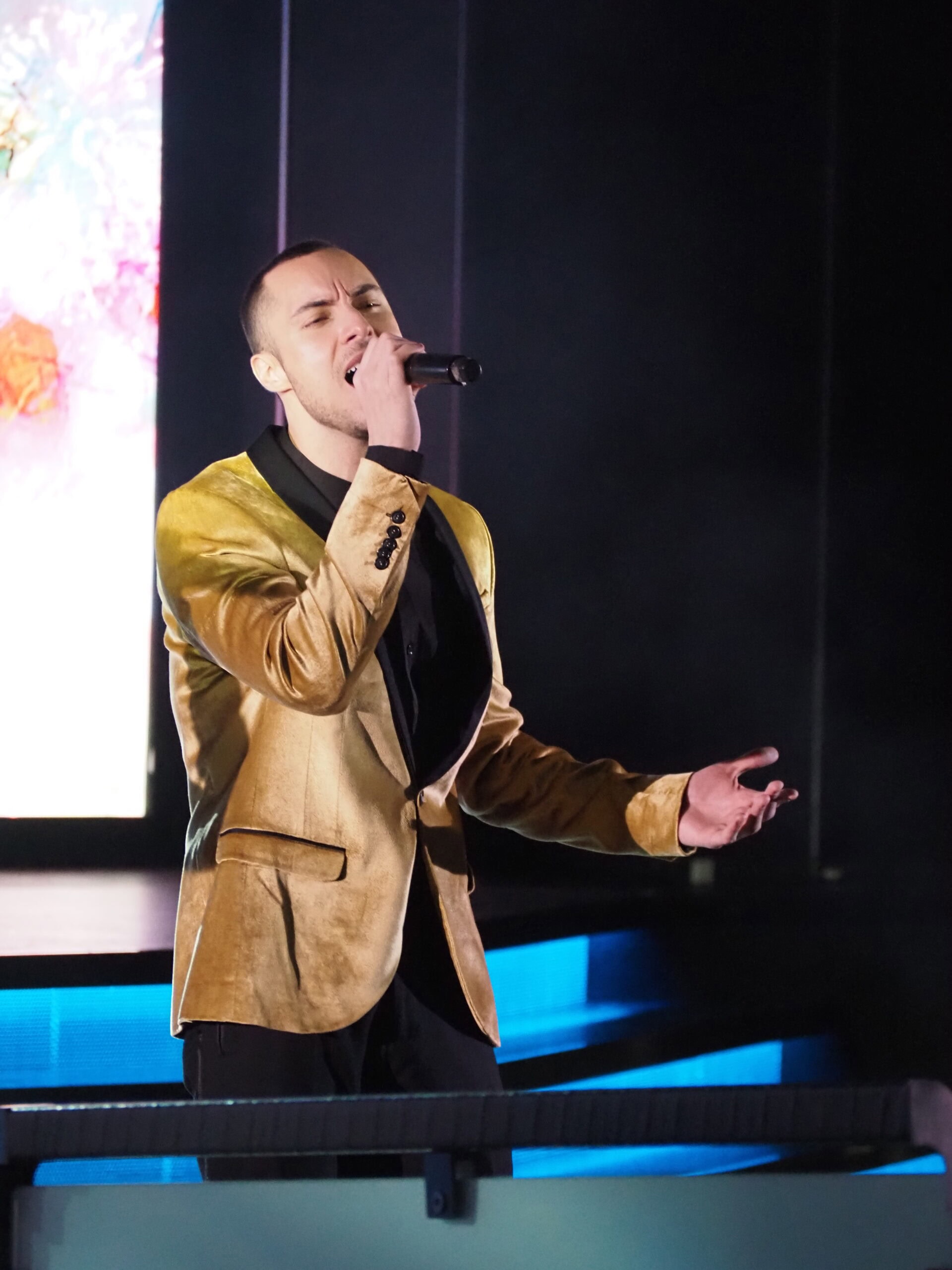 「三井オーシャンフジ」のメインステージでのショー