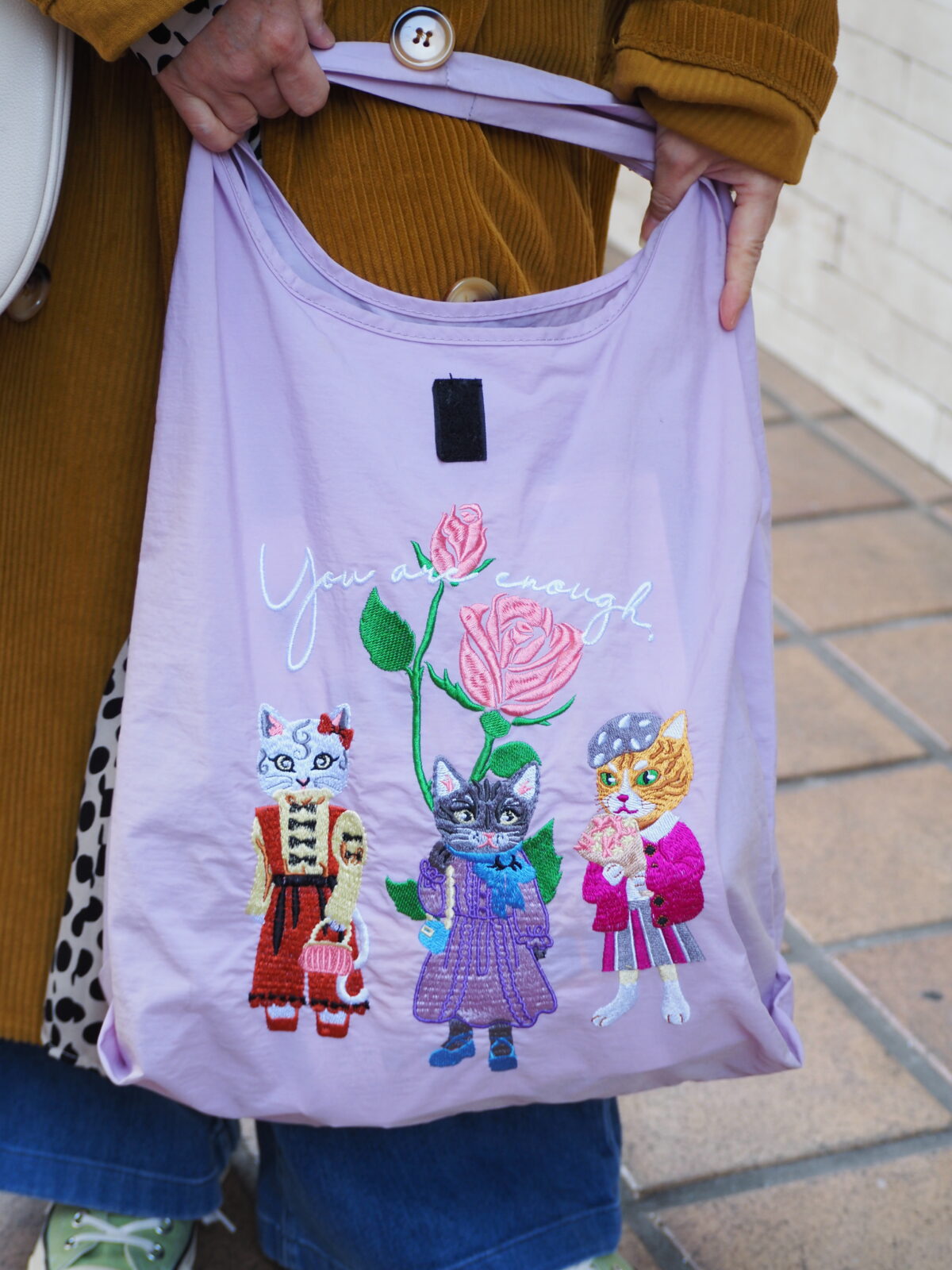 猫の刺しゅうエコバッグ