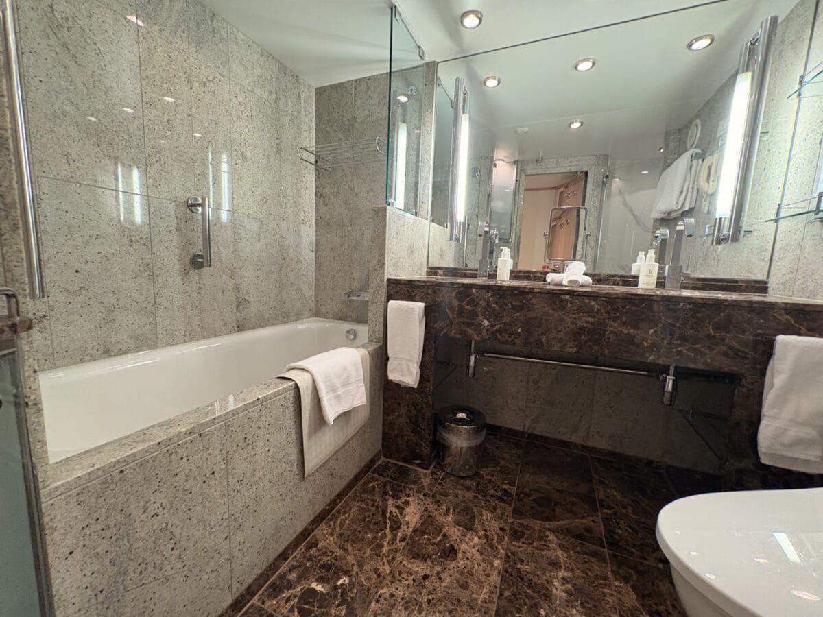 「三井オーシャンフジ」の客室