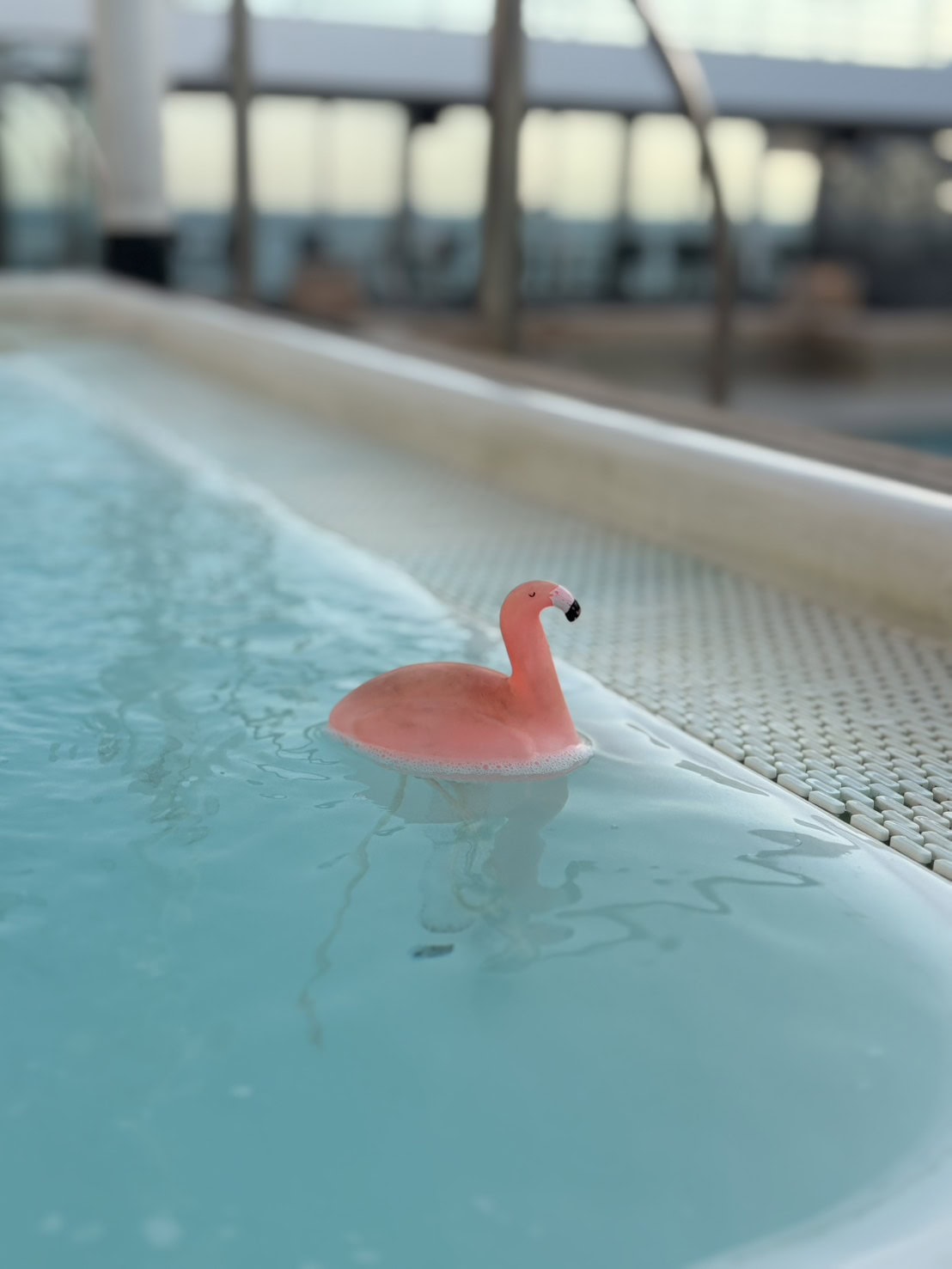 「三井オーシャンフジ」のプール