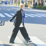 【超簡単＆動画あり！ スカーフの巻き方】卒入学式にも！ シンプルな洋服をおしゃれにランクアップ　～冨永彩心さんが指南！ 毎日の装いがちょっと垢ぬけるコツ vol.5 ～