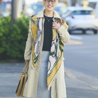 ローファースニーカーならスカート合わせも◎