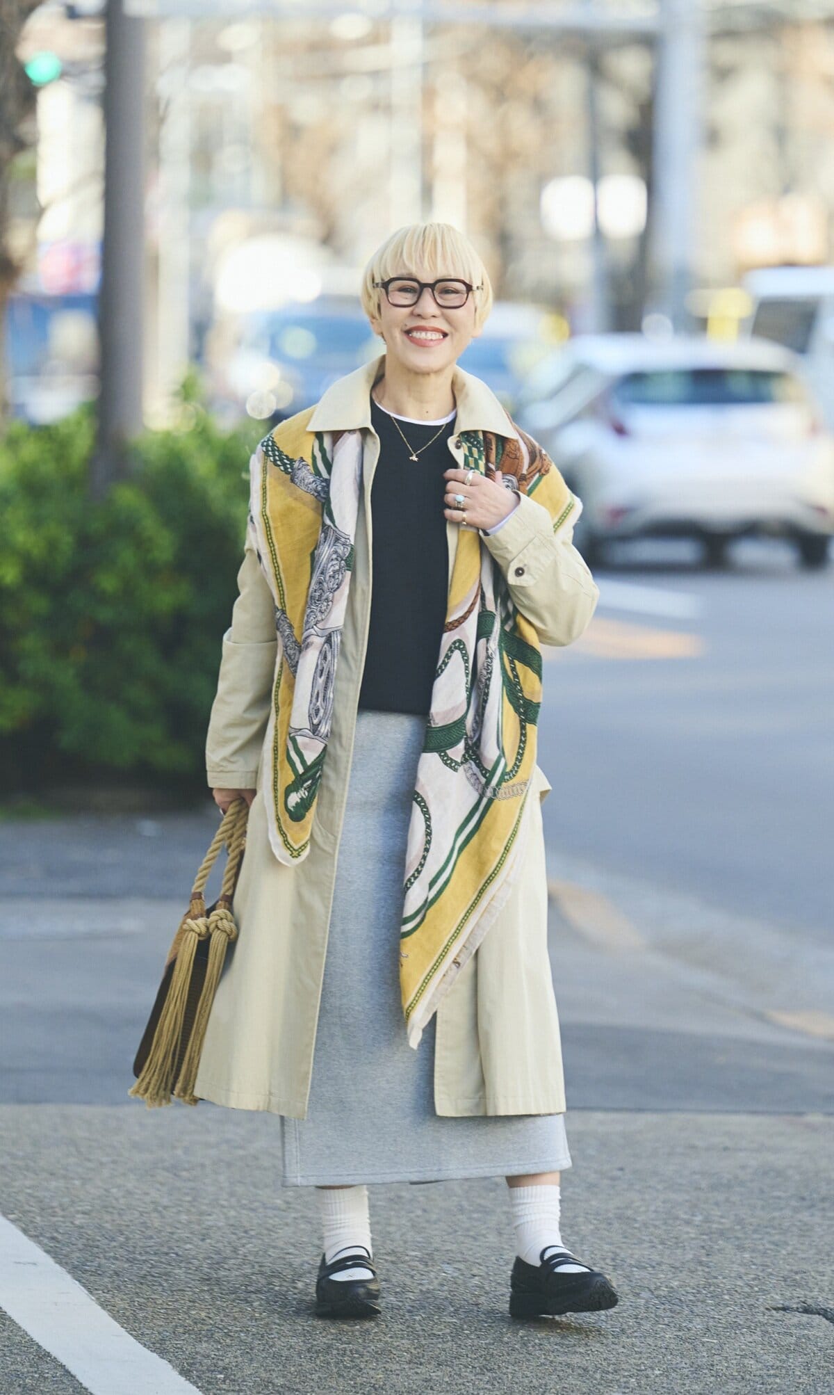 ローファースニーカーならスカート合わせも◎