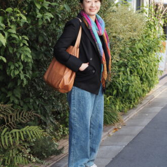 【1週間スナップ】地味見えを打破！ 自分らしさを楽しむ50代のアートな着こなし