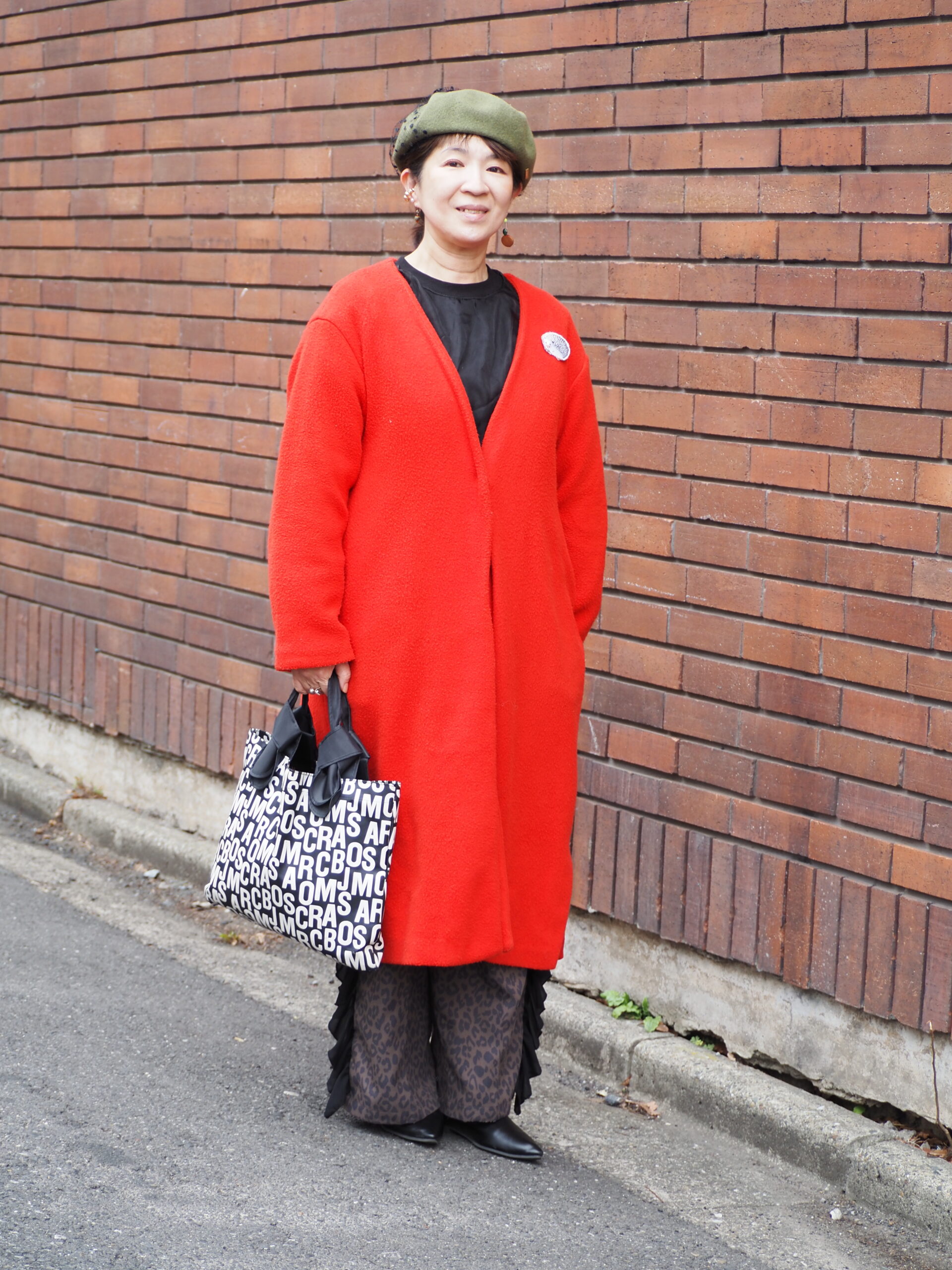 【1週間スナップ】地味見えを打破！ 自分らしさを楽しむ50代のアートな着こなし