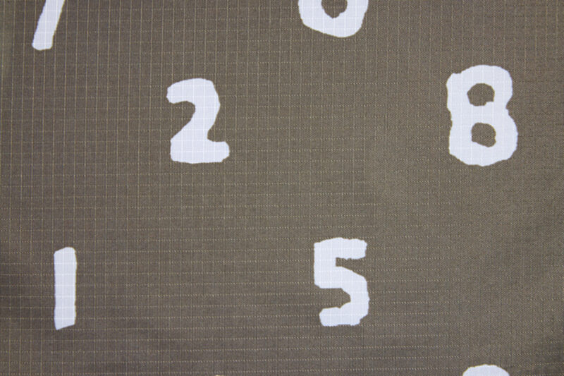 丈夫で軽いリップストップ生地