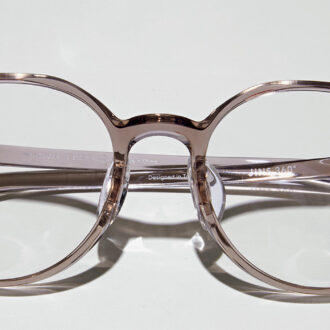 JINS JINS 360°（ジンズ サンロクマル） ￥12,900（レンズ代込み）／JINS