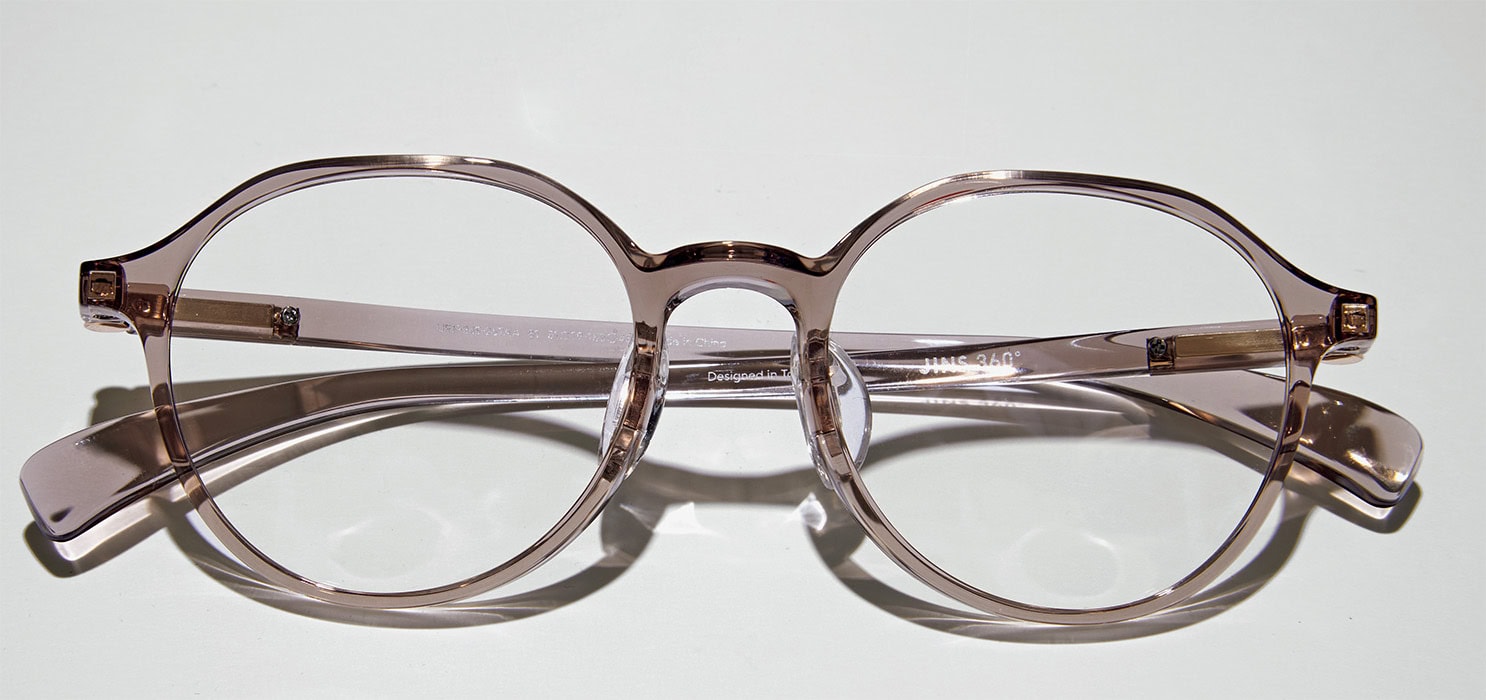 JINS JINS 360°（ジンズ サンロクマル） ￥12,900（レンズ代込み）／JINS