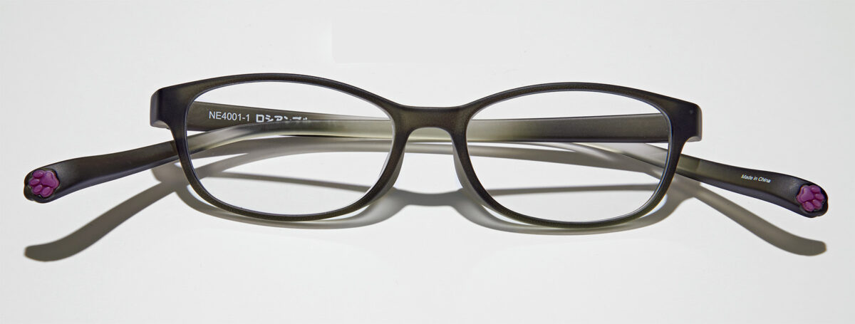 メガネのアイガン にゃんブラン ¥9,900(一体)/愛眼