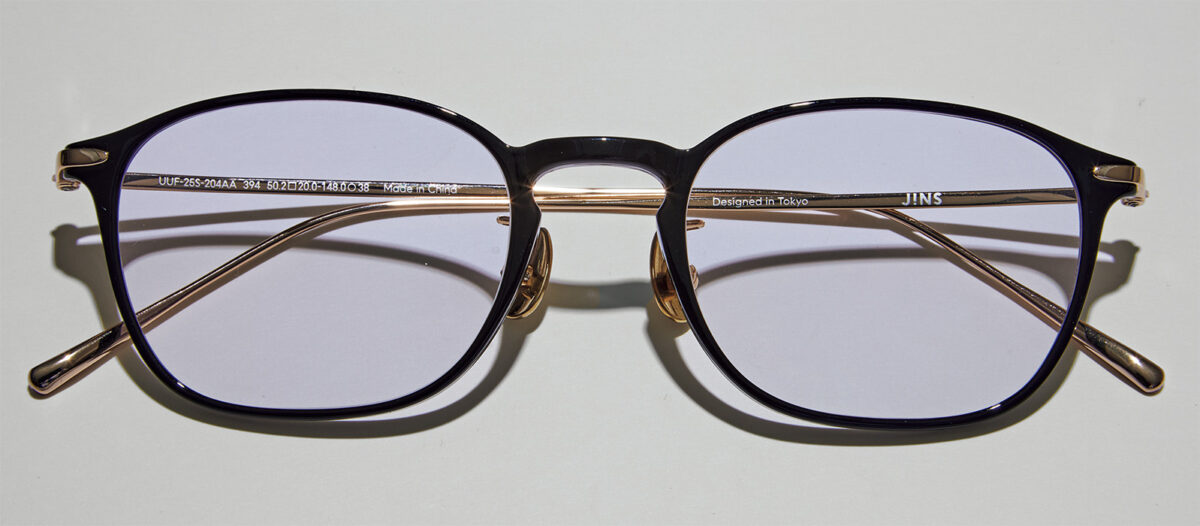 ￥5,500（レンズ代のみ）／JINS ※写真のフレームは￥14,900