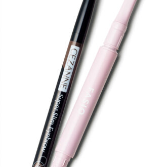 （右）鋭角部分で繊細眉に、面を使えばふんわり眉に。ファシオ ウォータープルーフ アイブロウ（しずく型芯） 02 ¥1,100（編集部調べ）／コーセー　 （左）0.9mmの細芯でもしっかり発色。セザンヌ 超細芯アイブロウ08 ¥550／セザンヌ化粧品