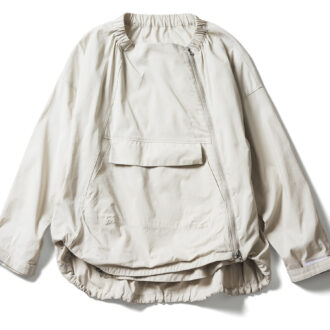 ブルゾン¥38,500/ラプレ(金万)