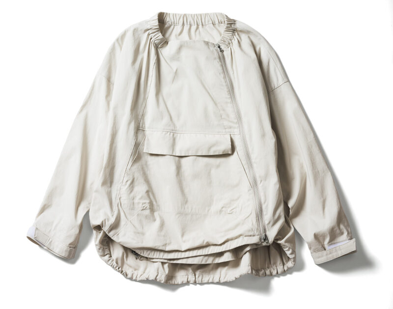 ブルゾン¥38,500/ラプレ(金万)