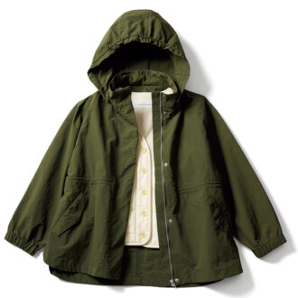 ブルソン¥25,300/ポンデシャロン(マイク・グレー)、ベスト¥30,800/プレインピープル(プレインピープル青山)