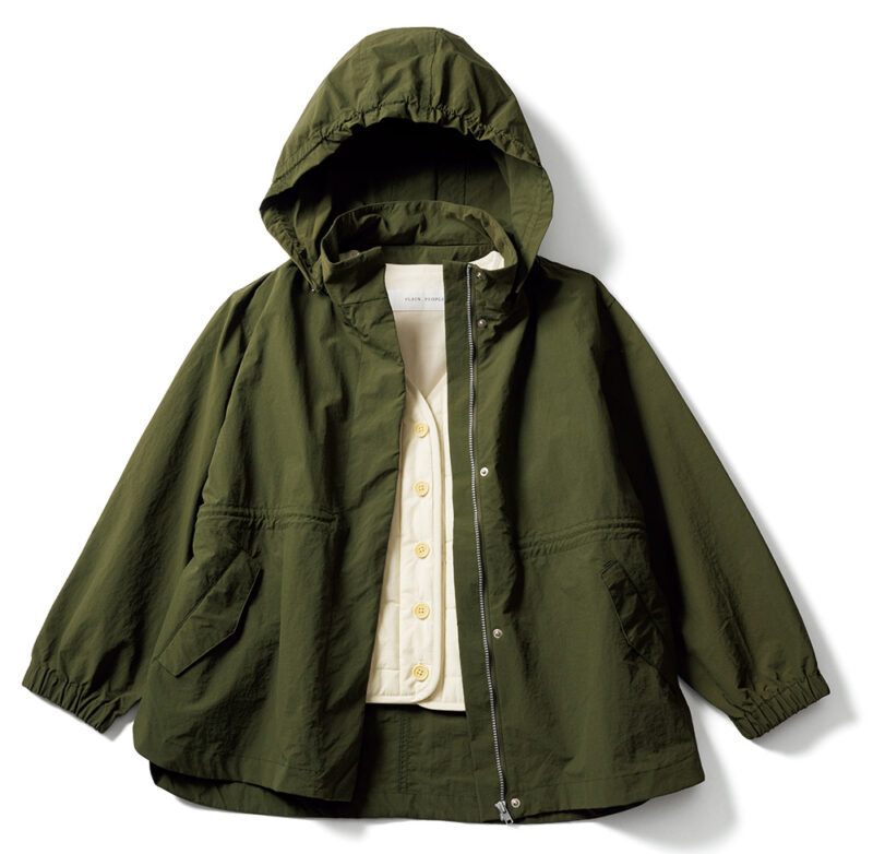 ブルソン¥25,300/ポンデシャロン(マイク・グレー)、ベスト¥30,800/プレインピープル(プレインピープル青山)