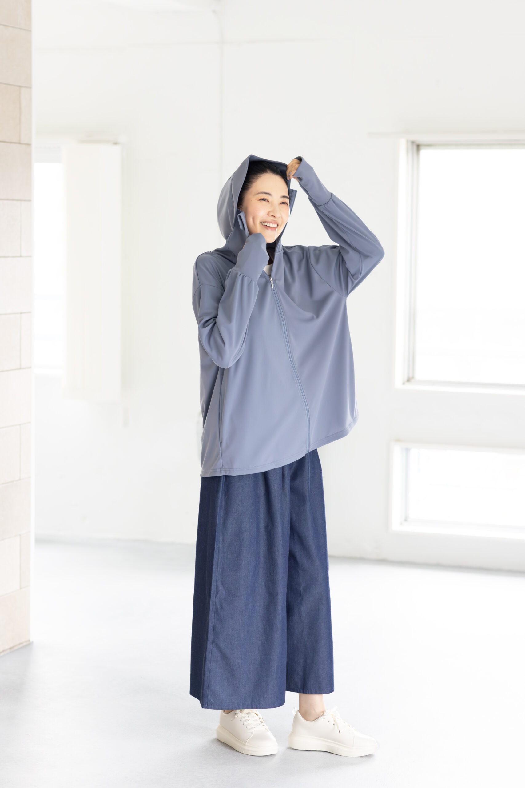 パーカー￥1,969、プルオーバー￥1,089、スカンツ￥1,990／すべてハレイロ（しまむら）