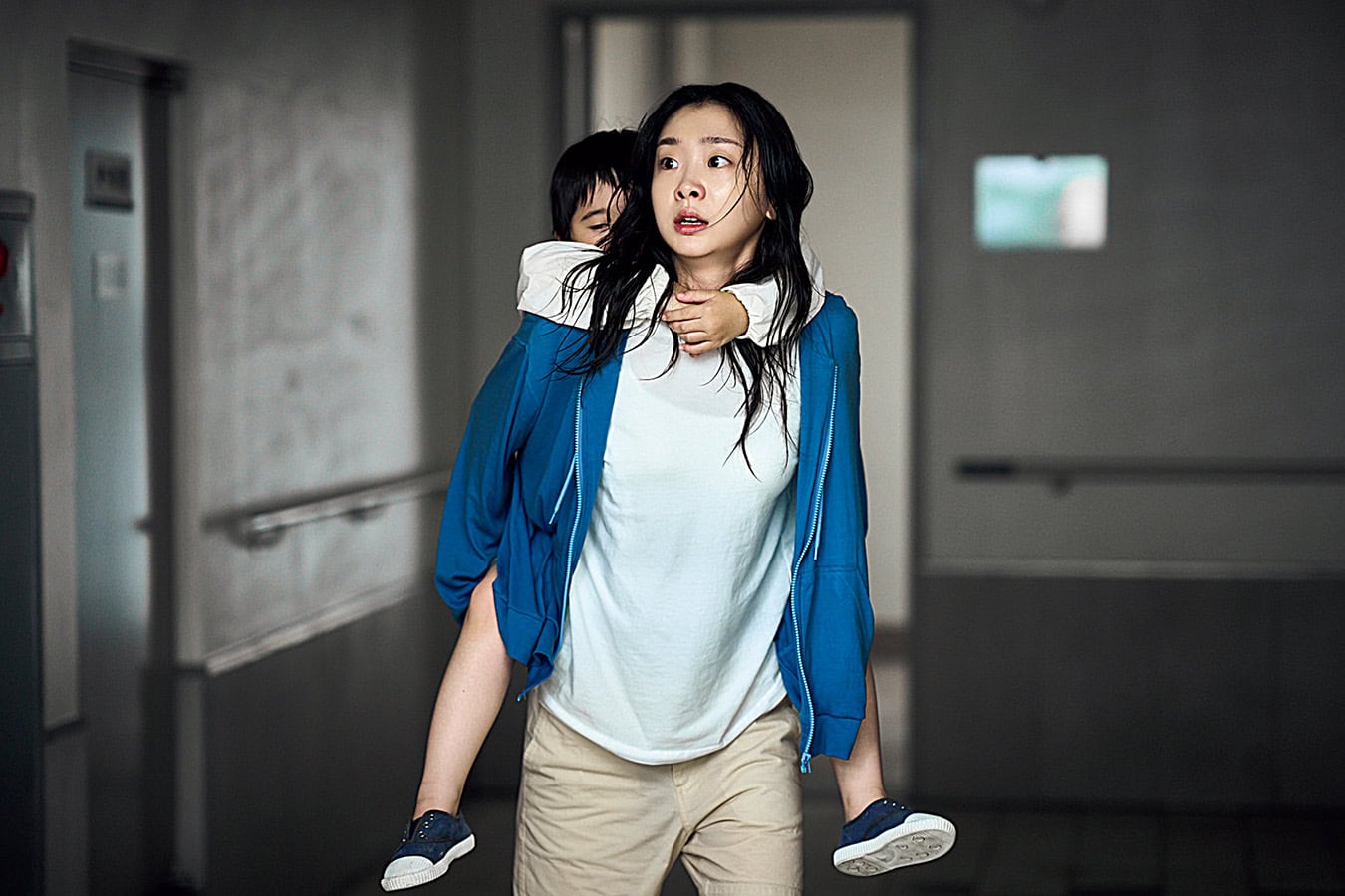 〈Netflix〉 『大洪水』 監督：キム・ビョンウ 出演：キム・ダミ、パク・ヘス、クォン・ウンソン、 ユナ、パク・ビョンウン、チョン・ヘジン Netflix映画『大洪水』独占配信中