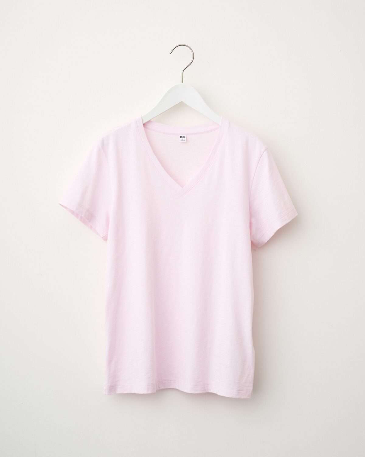 【ユニクロで指名買い】スラブジャージーVネックT¥1,500