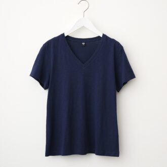 【ユニクロで指名買い】スラブジャージーVネックT￥1,500