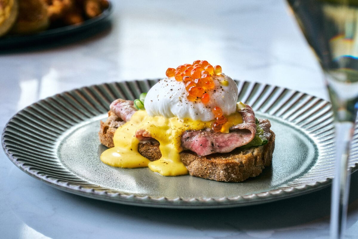 エッグベネディクト