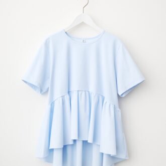 【GUで指名買い】50代が選ぶべき１着 1枚でも重ね着にも使える優秀ペプラムTシャツ