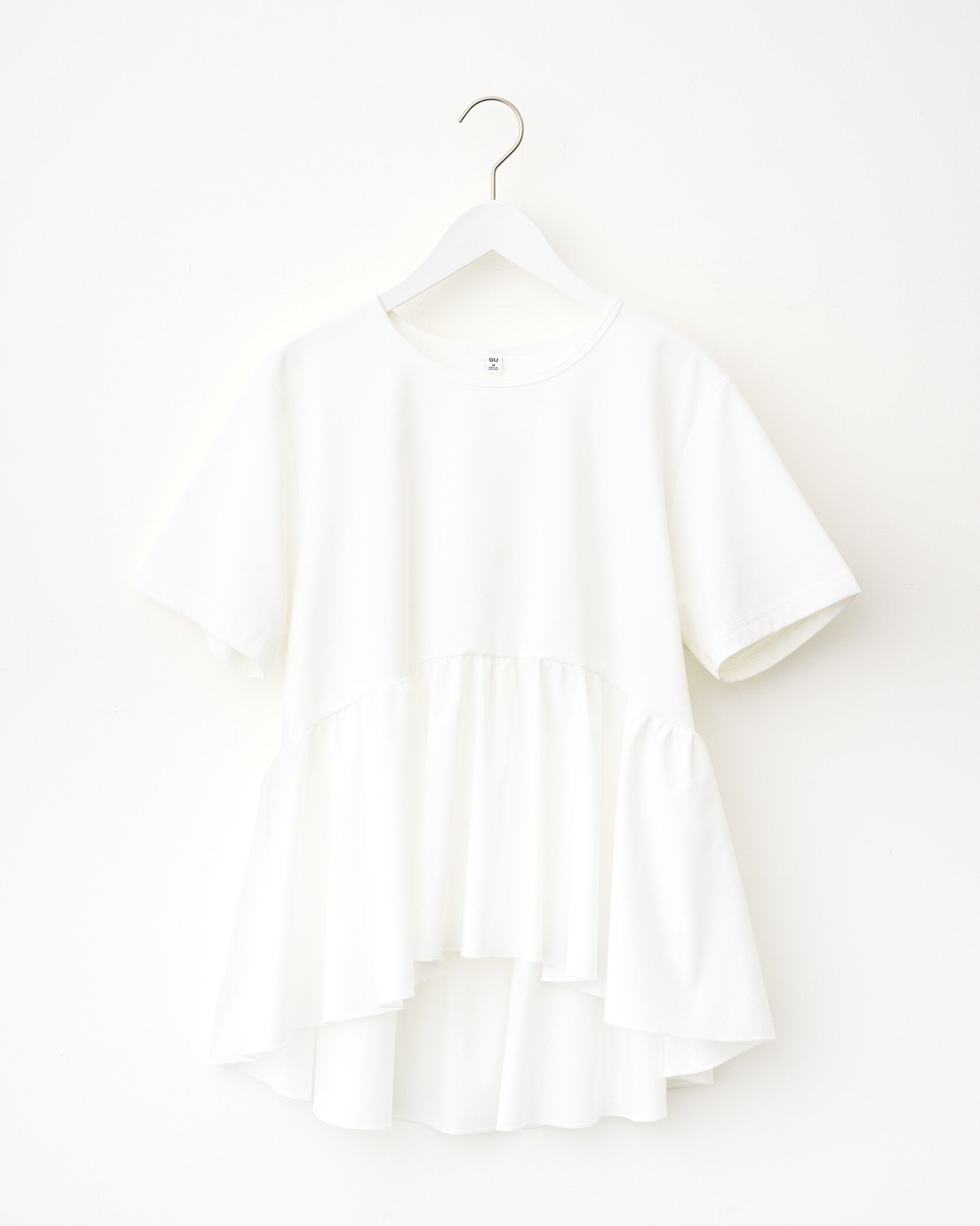 【GUで指名買い】50代が選ぶべき１着 1枚でも重ね着にも使える優秀ペプラムTシャツ
