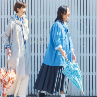 【50代のおしゃれ】日中気温20度の正解コーデ
雨対策も考えた初夏の着こなし