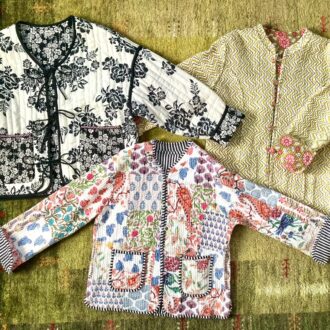 写真左はZARAのもの。真ん中と右はカンタキルトを扱うお店で購入。