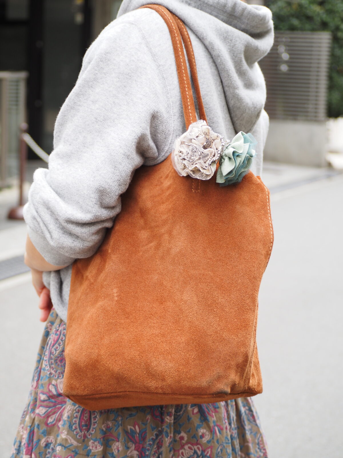 スエードのバッグ