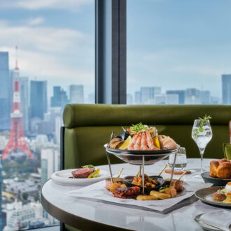 50代の休日は優雅に。東京タワーや湾岸を眼下に望む【フェアモント東京】で天空のサンデーブランチを
