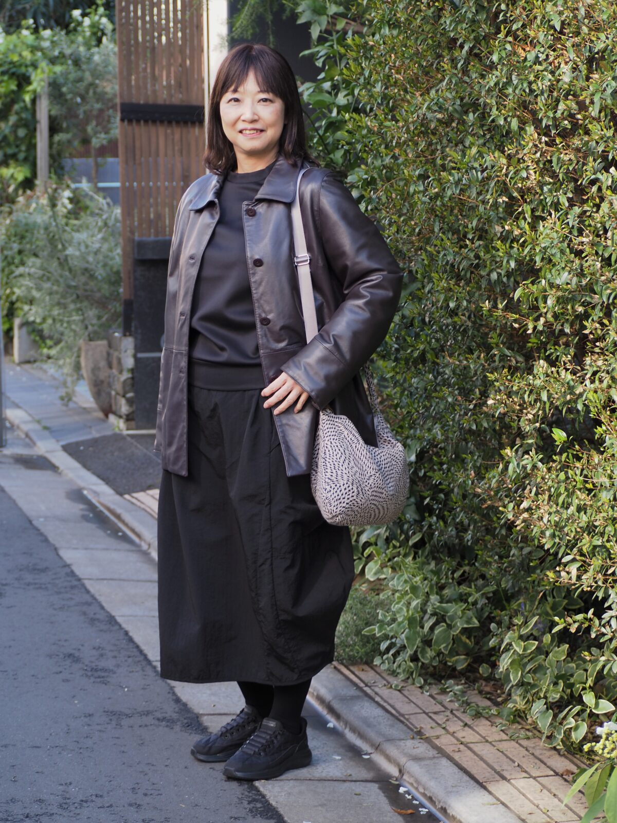 老け見えしない!シンプルなのにおしゃれ感が高まる 50代の春コーデ