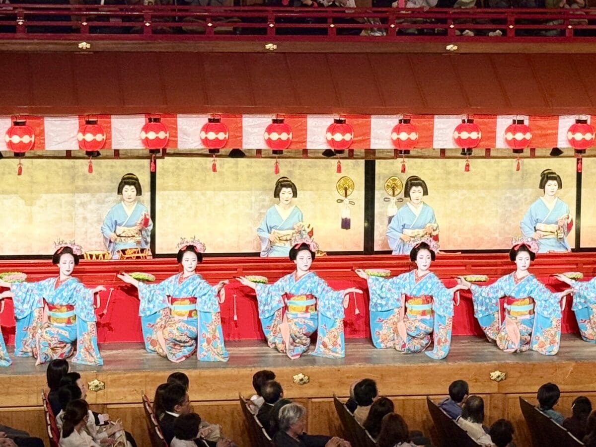 京都・祇園甲部　都をどり05